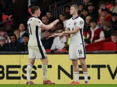 Chuyên gia nổi tiếng khuyên MU: ‘Bỏ ngay Anderson, đón Wharton về Old Trafford’