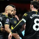 West Ham vs MU: Quỷ Đỏ 'bùng nổ' trước trận đấu định mệnh, Carrick chính thức lên ngôi? 1