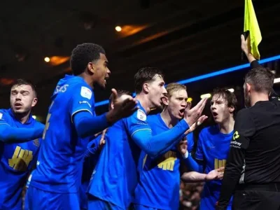 Birmingham vs Leeds: Đại chiến FA Cup, sân nhà bất bại của Birmingham thử thách bản lĩnh Premier League của Leeds