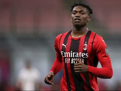 Sốc: Nửa Premier League ‘săn đón’ thần đồng 16 tuổi của Leicester, Leão rời Milan giá 80 triệu