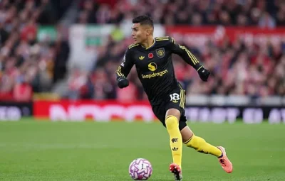 Sốc: Casemiro chính thức từ chối MU, hé lộ bến đỗ bất ngờ ngay tại Ngoại hạng Anh 1